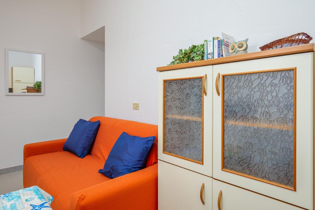 Casa Salina Bamba Villa San Teodoro  Exteriör bild