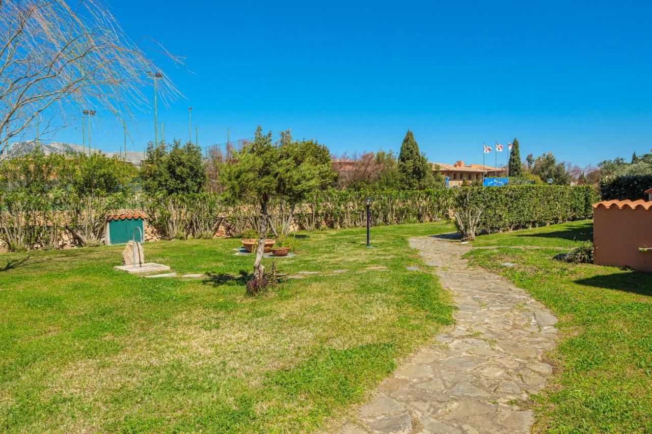 Casa Salina Bamba Villa San Teodoro  Exteriör bild